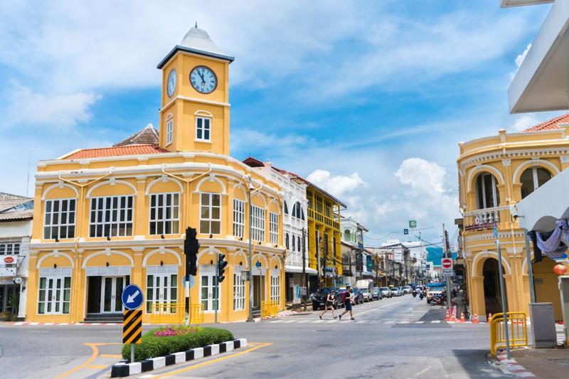Hotel October Phuket Bagian luar foto